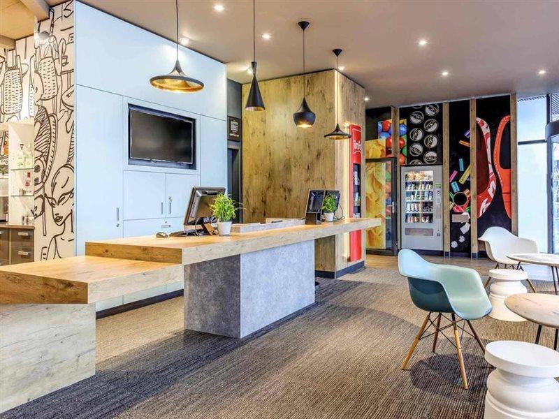 Ibis Baar Zug Екстериор снимка