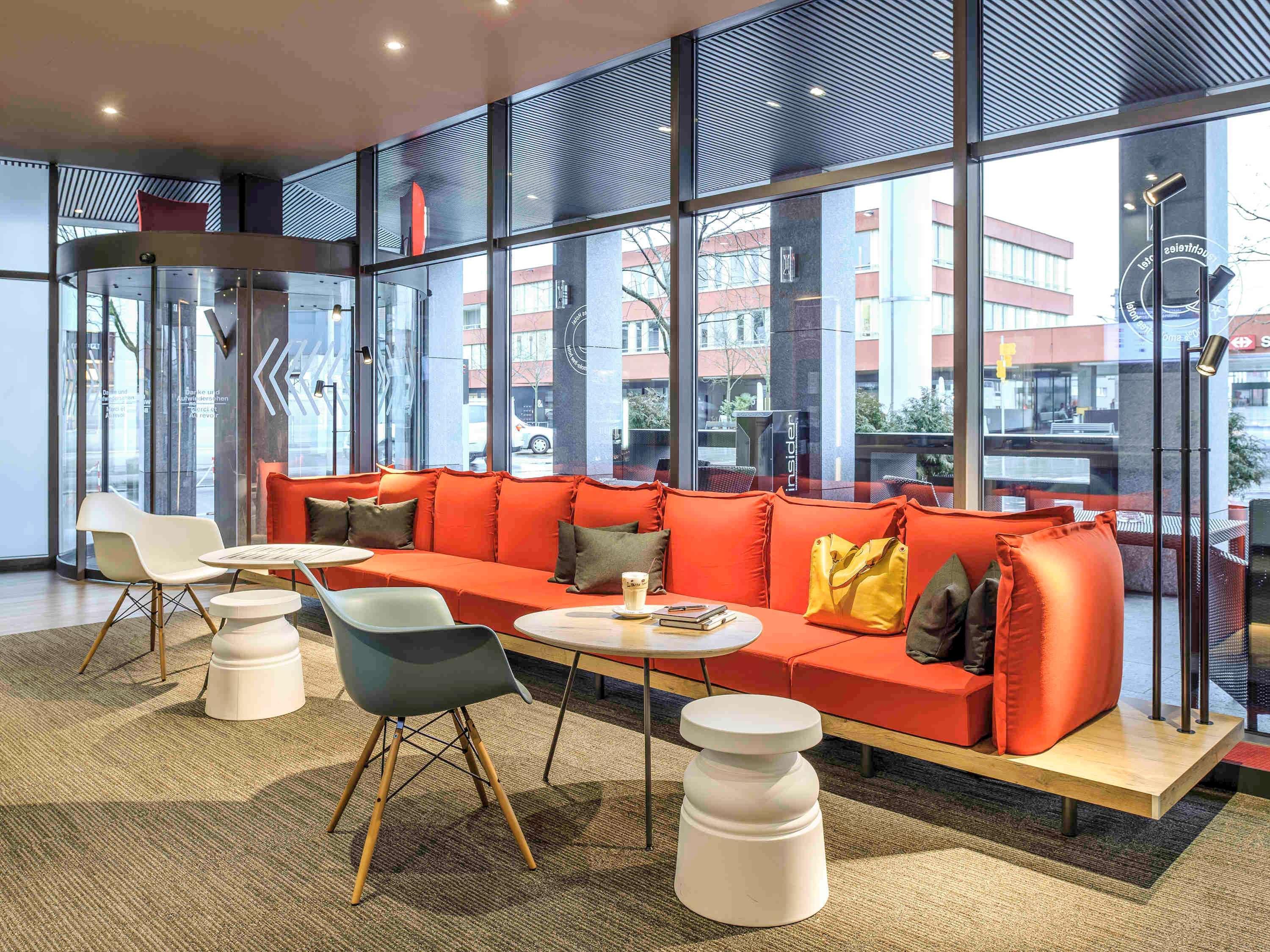Ibis Baar Zug Екстериор снимка