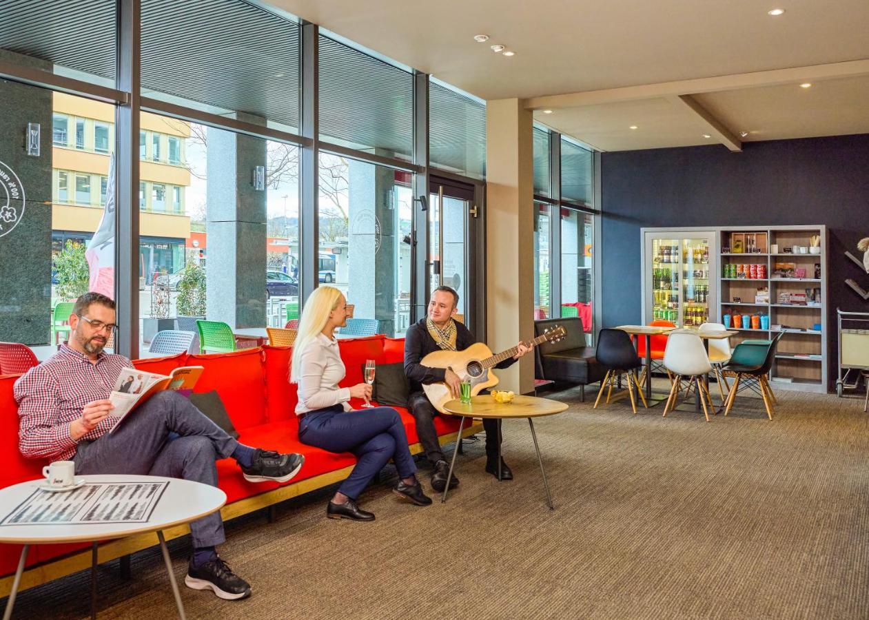 Ibis Baar Zug Екстериор снимка